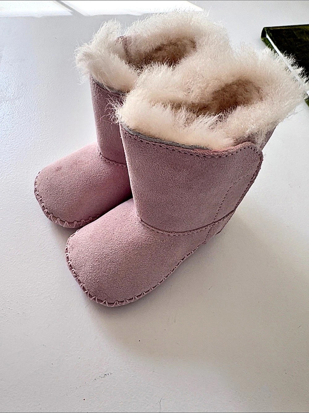 UGG Classic Mini II Baby Pink Boots US 2/3 Like New